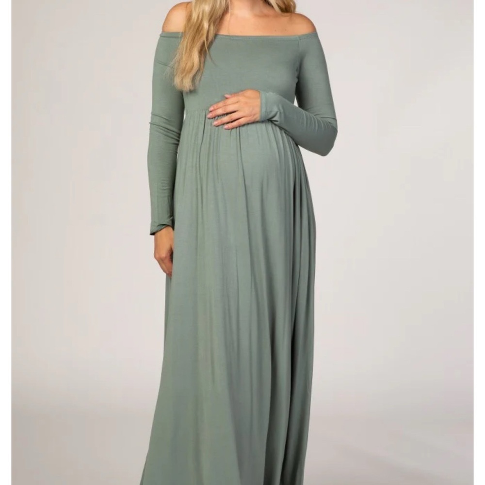 Hello MIZ Off-Shoulder Long Sleeve Dress in Green